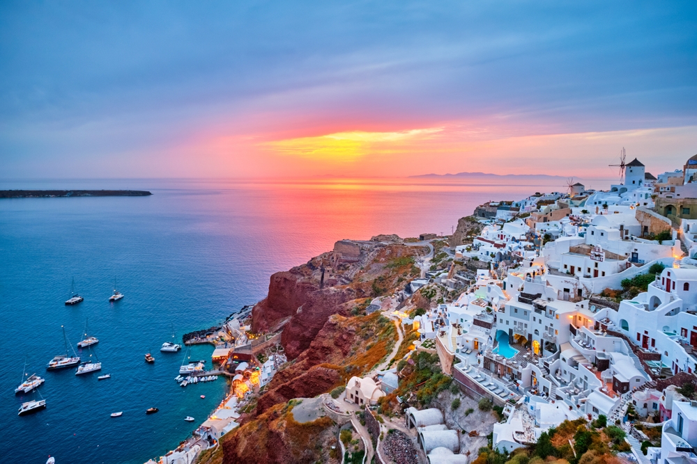 Najpiękniejsze wyspy greckie – gdzie pojechać na urlop? 11 greckie wyspy - santorini