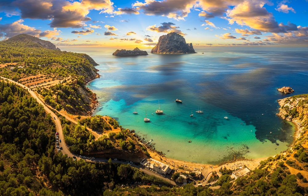 Hiszpania Baleary – atuty poszczególnych wysp archipelagu 7 Ibiza wiecej niz zycie nocne Blog | Biuro turystyczne TUI