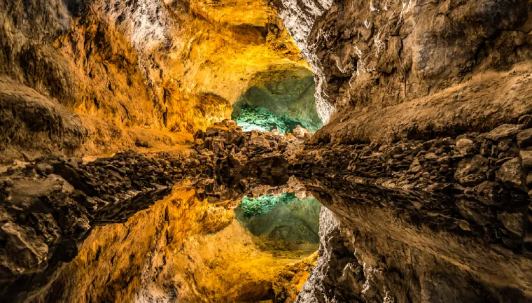 Zwiedzanie Lanzarote – co warto zobaczyć podczas pobytu na wyspie? 6 Jaskinia Cueva de Los Verdes, atrakcje na Lanzarote