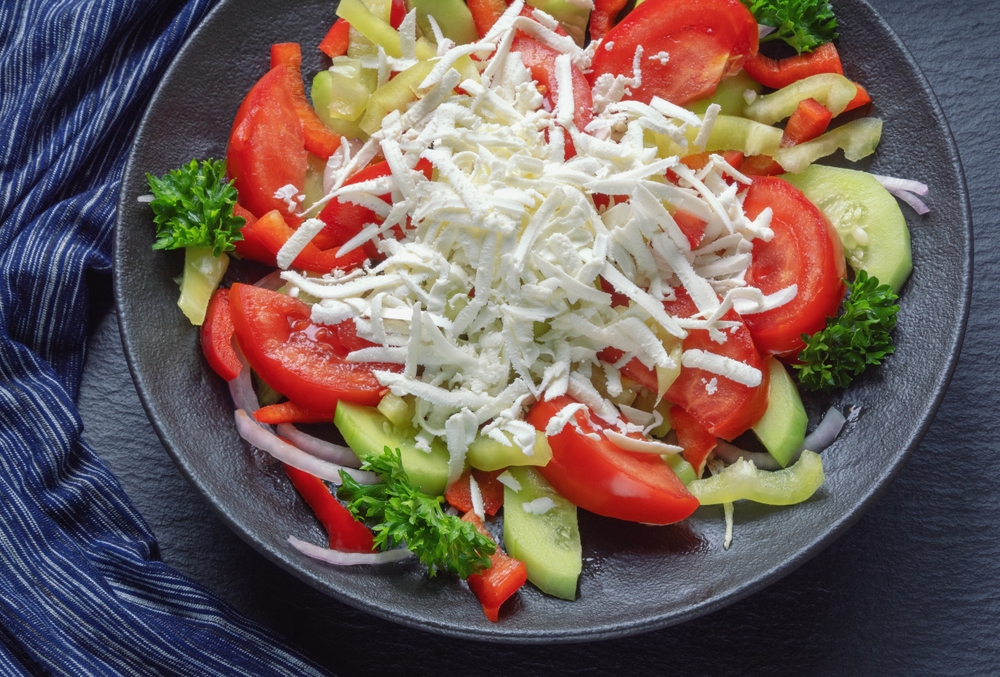 Co zjeść w Bułgarii - sałatka szopska