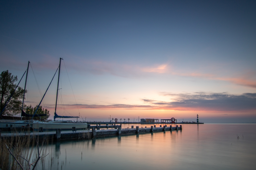 Czy na Węgry potrzebny paszport w 2025 roku? 2 Czy na Węgry trzeba paszport - jezioro