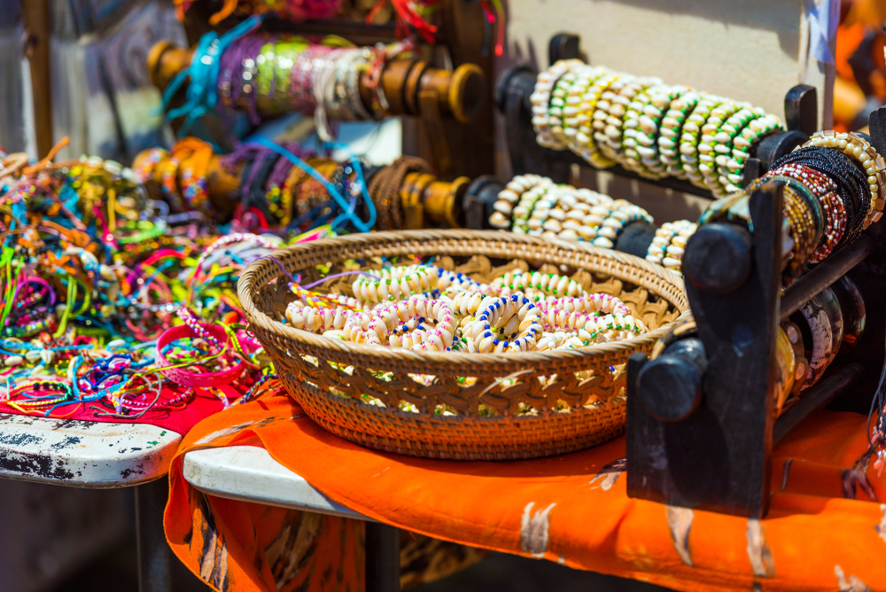 Masajska bizuteria pelna kolorow i ukrytych znaczen Blog | Biuro turystyczne TUI