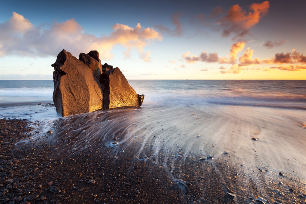 Najpiękniejsze plaże w Portugalii - Praia Formosa na Maderze