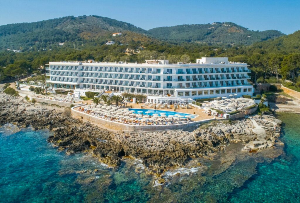 Hotele dla dorosłych na Majorce - sprawdź nasz subiektywny ranking 2 Hotele dla dorosłych na Majorce - Grupotel Aguait Resort & Spa