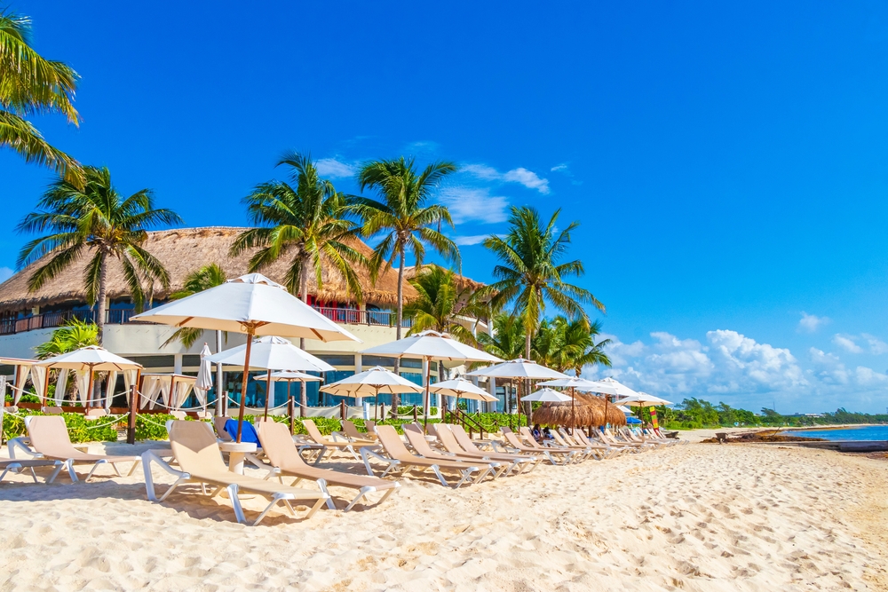 Co warto zobaczyć w Meksyku? TOP 12 miejsc, które trzeba zobaczyć 14 Co warto zobaczyc w Meksyku - Playa del carmen