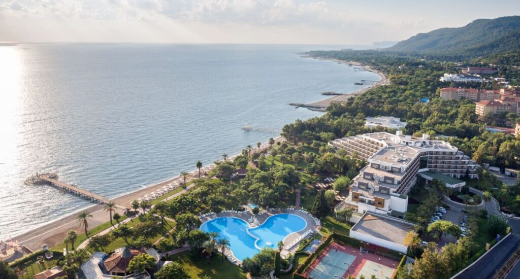 Hotele Rixos w Turcji – polecane obiekty w luksusowym stylu 26 Hotele w Turcji - Rixos Beldibi Adults Only – The Land of Legends Access