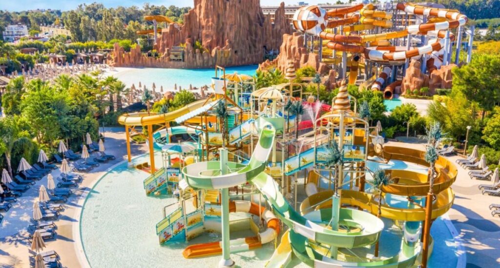 Hotele Rixos w Turcji – polecane obiekty w luksusowym stylu 29 Hotele w Turcji - The Land of Legends Kingdom Hotel – Theme Park Free Access